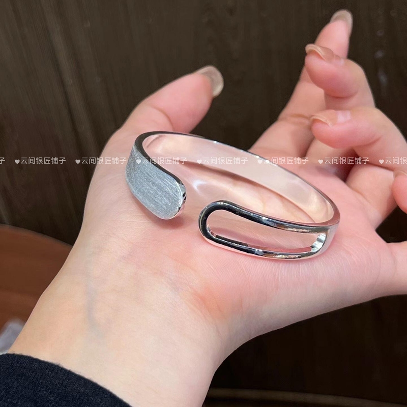999.9 Pure Silver Double-Line Half-Window Bracelet, Versatile and Elegant Open Bracelet for Men and Women, High-End Gift 999.9 Pure Silver Double-Line Half-Window Bracelet, Versatile and Elegant Open Bracelet for Men and Women, High-End Gift