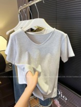 Gray versatile V-neck right shoulder short-sleeved T-shirt for women summer and autumn 2024 new style casual slim fit knitted top
