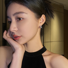 Конструкции из металла 奥特莱斯折扣店撤柜清仓捡漏18k金紫色交叉耳环outlets女配饰