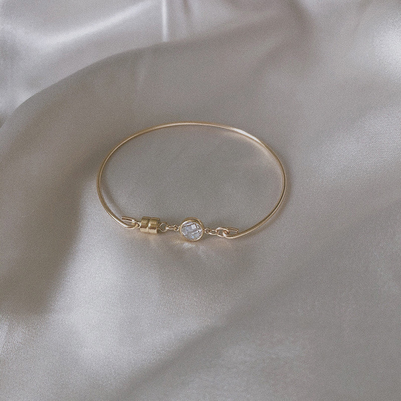 Original Niche Design American 14K Gold-Filled Bracelet for Women, Simple and Minimalist Style, Non-Fading K Gold Thin Bracelet