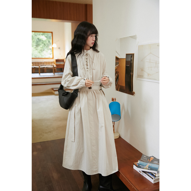 Lbaoraw Autumn and Winter Tea Beige and Black Pleated Paper-Like Lace-Up Two-Tone Dress Lbaoraw Autumn and Winter Tea Beige and Black Pleated Paper-Like Lace-Up Two-Tone Dress
