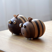 Solid wooden toothpick holder creative cute cute decorative ornaments jar gift bee toothpick box creative toothpick box