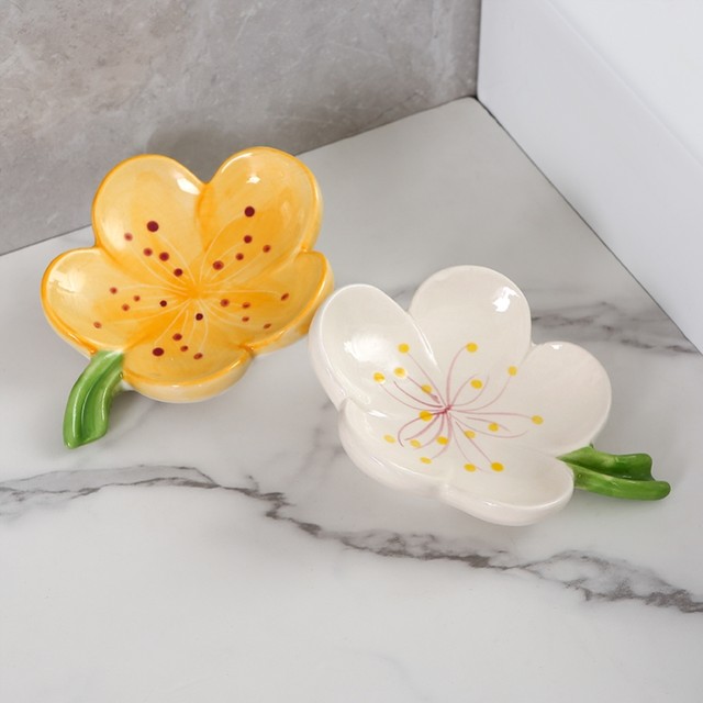 Japanese Mujie Ceramic Soap Dish, Cute Soap Holder, High Aesthetic Value, Creative Drainage Rack for Home Use on the Washbasin
