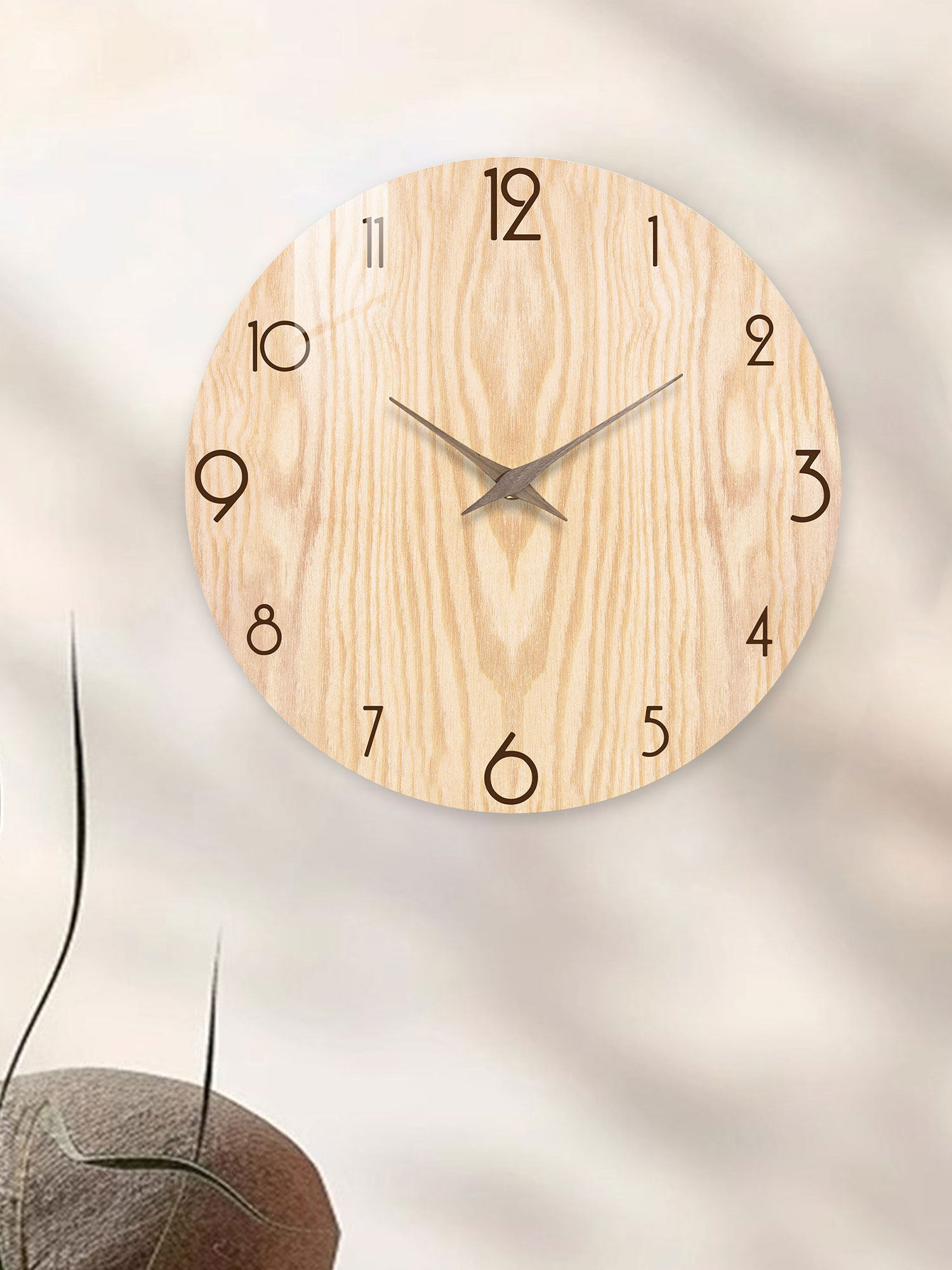 Wall Clock 2026 New Model Restaurant Creative Art Clock Home Living Room Simple Wall Clock High-End Clock