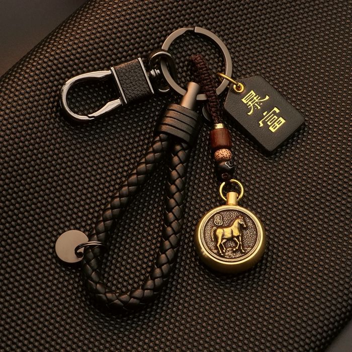 Men's and Women's Car Keychains, Brass Twelve Zodiac Keychains, Handmade Pendants, Retro Creative Men's Money-Turning Hand Ornaments Men's and Women's Car Keychains, Brass Twelve Zodiac Keychains, Handmade Pendants, Retro Creative Men's Money-Turning Hand Ornaments