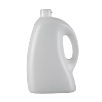 Empty bottles of tea oil in the kitchen oil barrels edible oil barrels household food-grade PE sealed oil bottles empty barrels of rapeseed