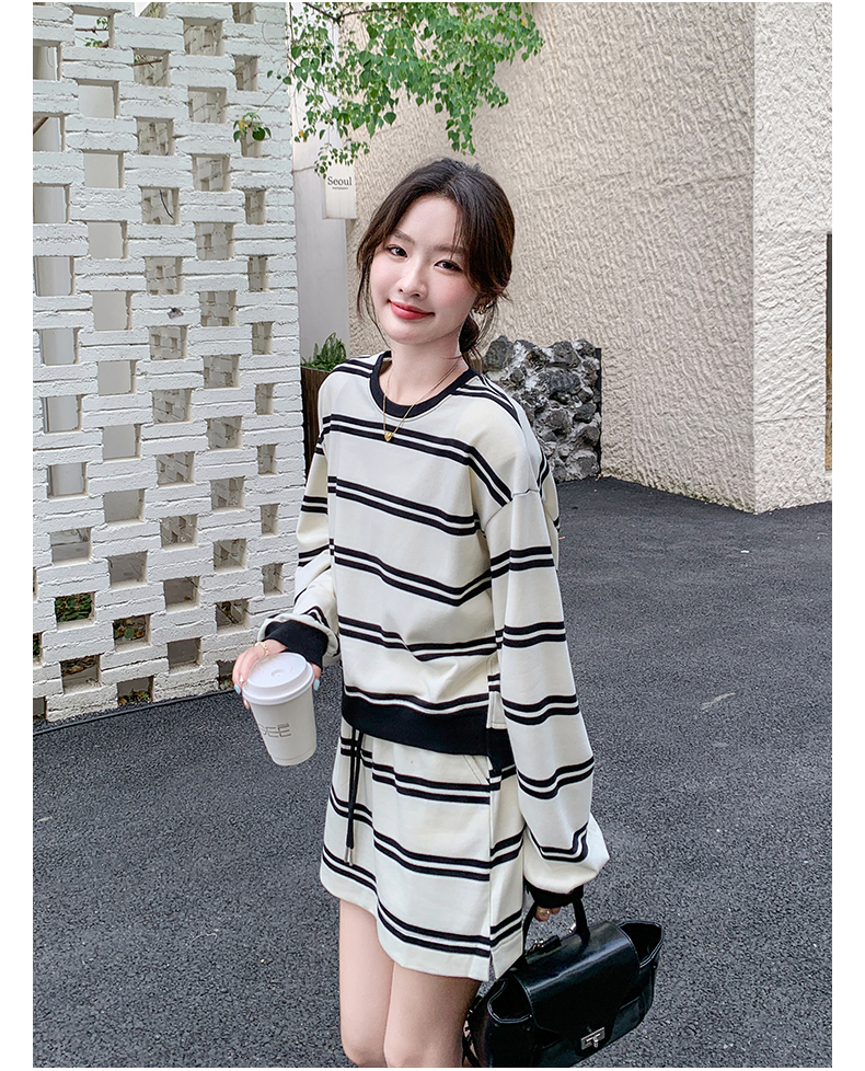 Main promotion: Black and White Stripe Set 191-99117-P145K208_voghion.com