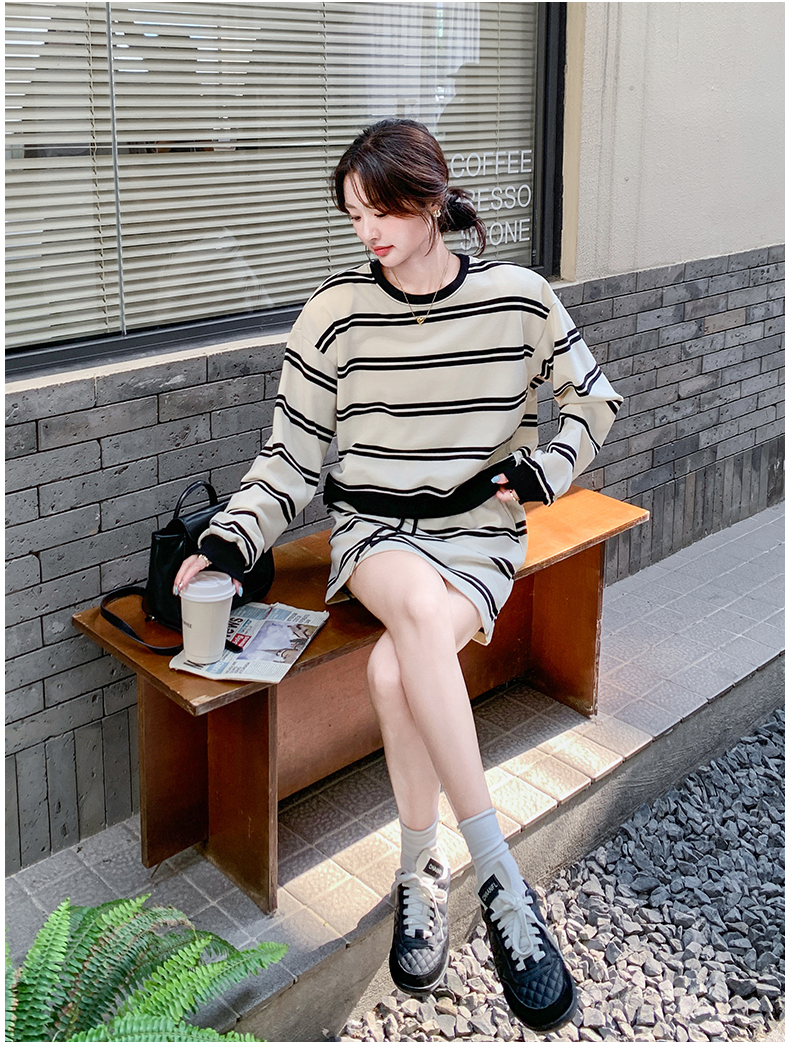 Main promotion: Black and White Stripe Set 191-99117-P145K208_voghion.com