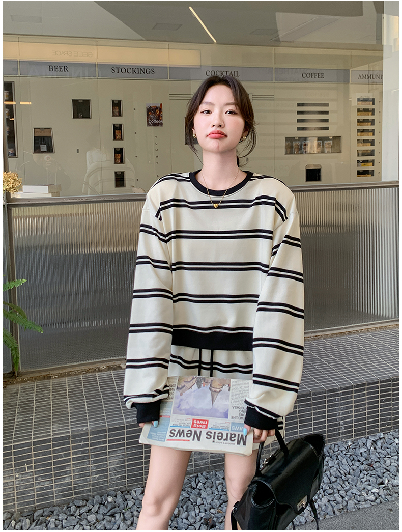 Main promotion: Black and White Stripe Set 191-99117-P145K208_voghion.com