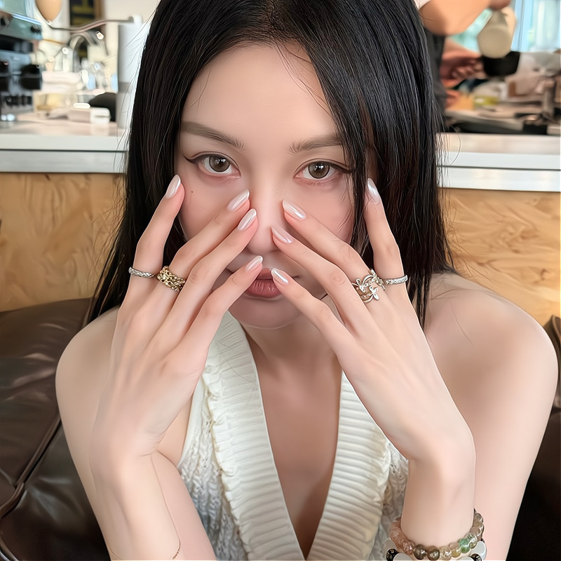 【Buy 2 Get 1 Free】French Romantic Style Handmade Wearable Nails Nude Gradient Short Style High-End Whitening Effect Nail Tips