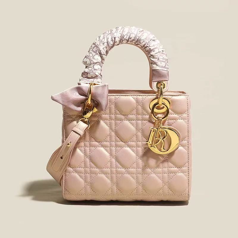 Hong Kong Store Genuine 2026 New Model Genuine Leather Sheepskin Pattern Lady Dior Bag, Fashionable and Versatile, Can Be Worn as Shoulder Bag, Crossbody Bag, or Handbag for Women
