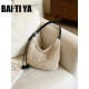 High-end niche non-colliding woven tote bag women's 2026 new trendy seaside beach bag commuter crossbody bag