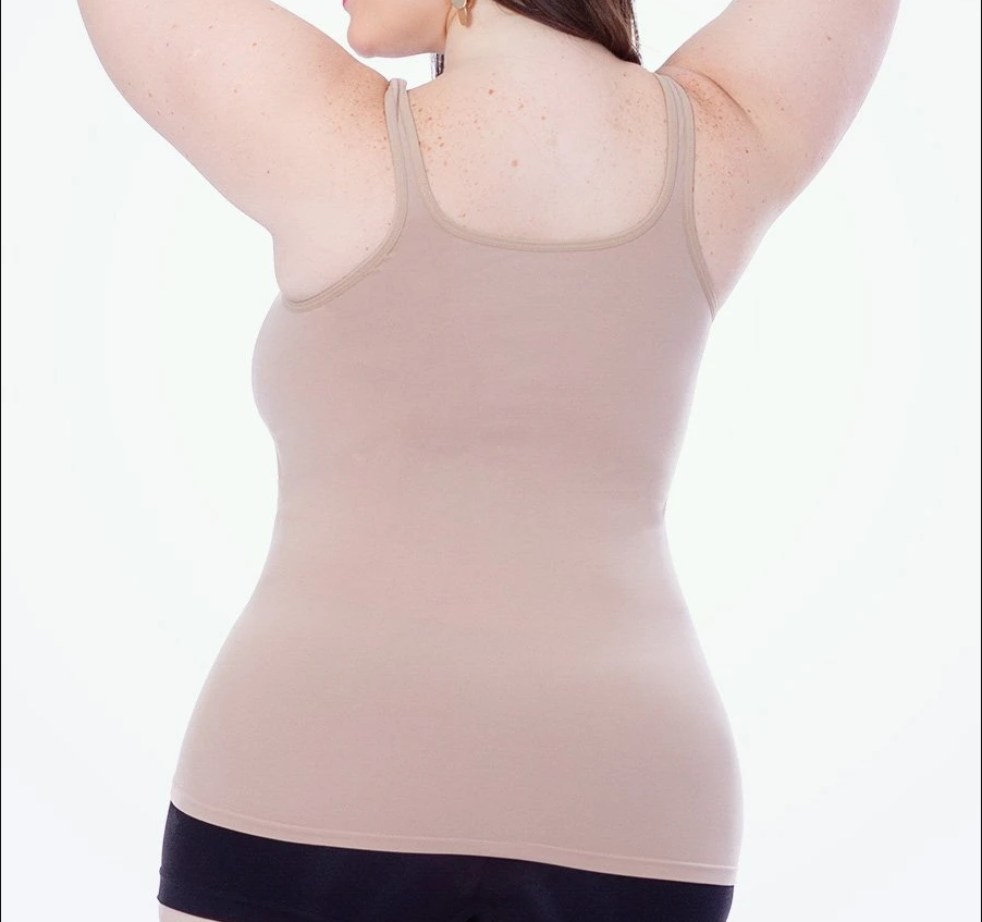 [Подкладка Cami Tank Top комфорт плюс размер женщины модел тела]