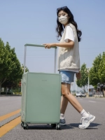 Нежная трава зеленая