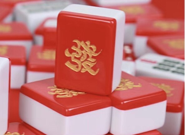 麻小雀棋牌娱乐的LOGO