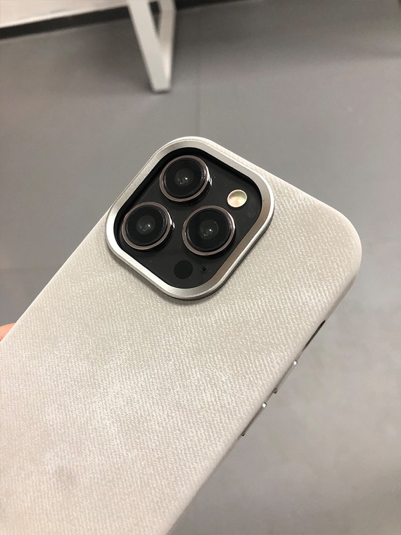 Canvas Magnetic MagSafe High End Premium – High Quality 15, 14, 13, 12, 11 iPhone Case