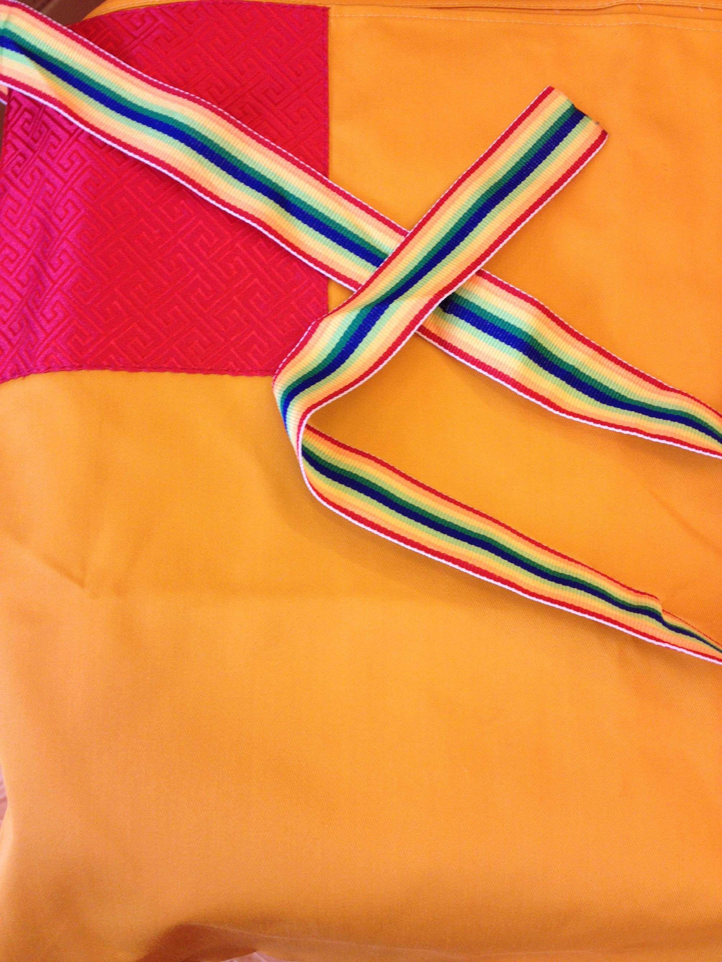 Boutique Manza Bouman Tea Pan Manda Pan Yellow Cloth with good quality length about 90cm Width 90cm-Taobao