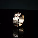 Модная инкрустация камня подходит для мужчин и женщин, платиновое кольцо с шестернями из нержавеющей стали, популярно в интернете, городской стиль, инкрустировано бриллиантами