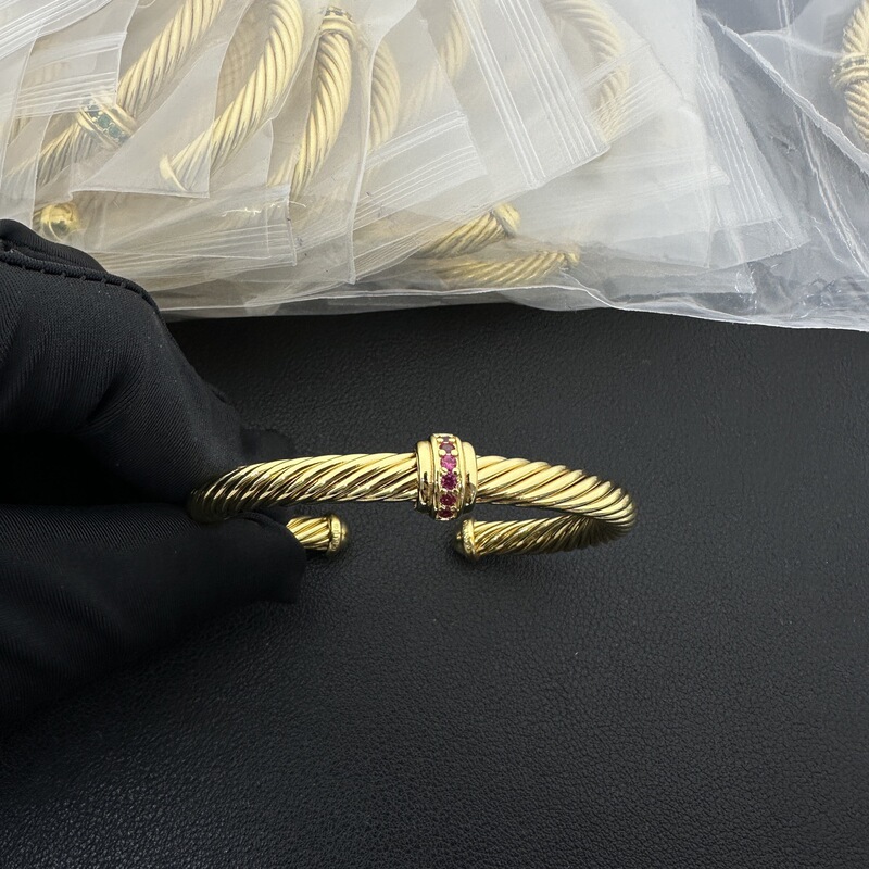 David Yurman Diamond-Encrusted Open Bracelet David Bracelet for Women European and American Fashion Trend Bracelet David Yurman Diamond-Encrusted Open Bracelet David Bracelet for Women European and American Fashion Trend Bracelet