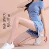 Модный шелковый спортивный костюм, шорты для спортзала, комплект, в западном стиле, изысканный стиль, короткий рукав, для бега