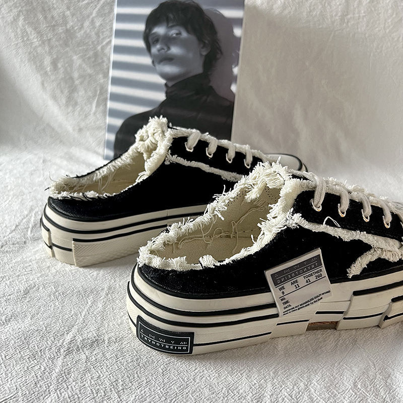 Trendy Platform Loafers with Thick Soles and Height-Increasing Design, Half-Slip Canvas Shoes, 2026 Summer New Style, Slip-On Closed-Toe Sandals