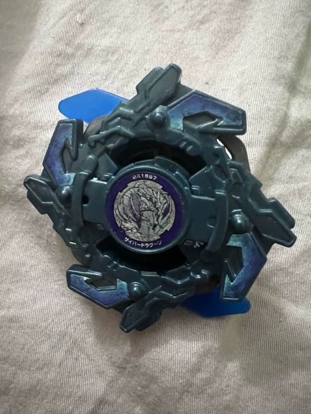 Юла-игрушка Takara Tomy, японская боевая версия, набор цветных персонажей