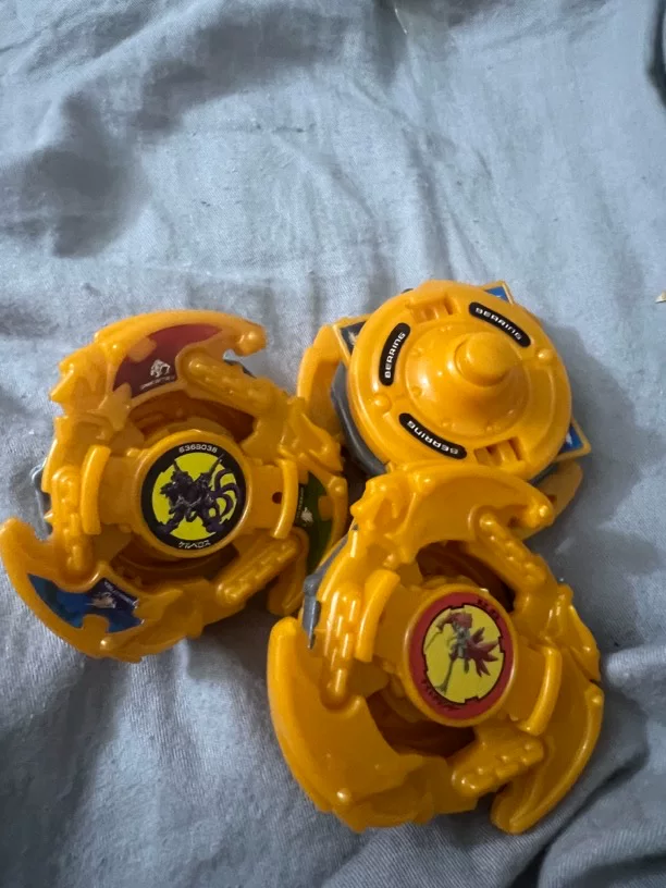 Юла-игрушка Takara Tomy, японская боевая версия, набор цветных персонажей