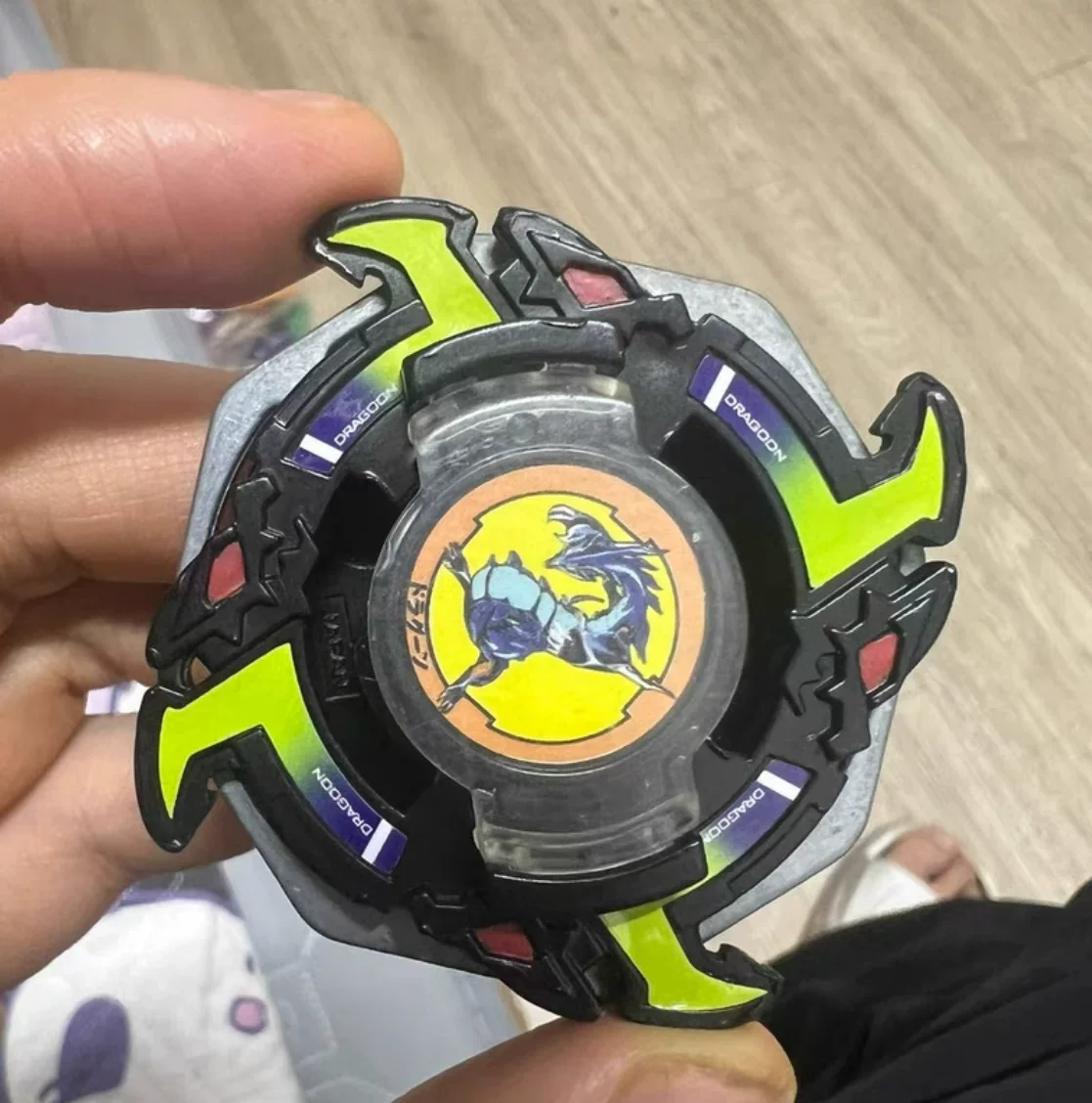 Юла-игрушка Takara Tomy, японская боевая версия, набор цветных персонажей