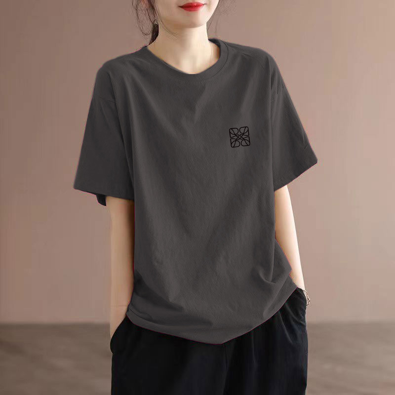 European Retro Dark Gray Pure Cotton Large Size Short-Sleeved T-Shirt for Women 2026 Spring and Summer Personalized Printed Round Neck Inner T-Shirt European Retro Dark Gray Pure Cotton Large Size Short-Sleeved T-Shirt for Women 2026 Spring and Summer Personalized Printed Round Neck Inner T-Shirt