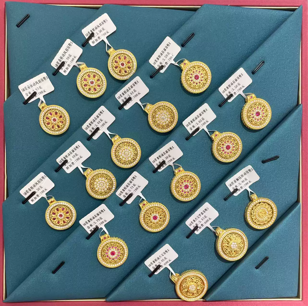 深圳水贝爆款足金999黄金手链新年伴手礼好运红绳碎碎金红绳