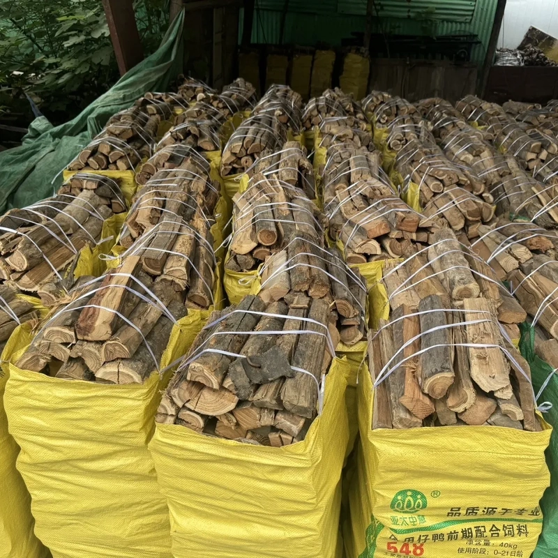 Fire-Resistant Dry Firewood, Bonfire, Locust Wood, Split Firewood, Ground Stove, Smokeless Stove, Wall-Mounted Stove, Picnic Barbecue, Dry Firewood, Outdoor Fire-Resistant Dry Firewood, Bonfire, Locust Wood, Split Firewood, Ground Stove, Smokeless Stove, Wall-Mounted Stove, Picnic Barbecue, Dry Firewood, Outdoor