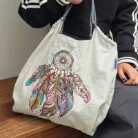 Светло -серое перье среднее (за исключением расширенной полосы)