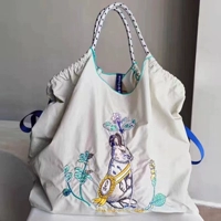 Светло -серая грудь кролик крупный (высокий круглый круг) (за исключением расширенной полосы)