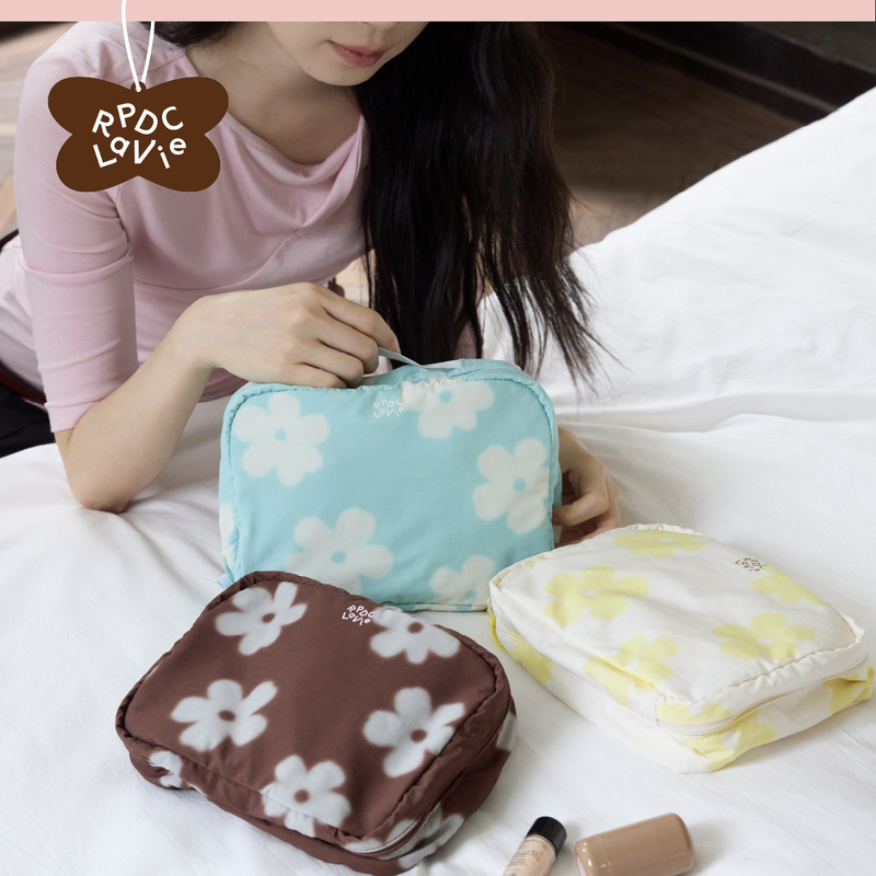 Rpdclavie "Foam Flower" Multifunctional Toiletry Bag Storage Bag Travel Portable Cosmetic Bag Water Repellent Rpdclavie "Foam Flower" Multifunctional Toiletry Bag Storage Bag Travel Portable Cosmetic Bag Water Repellent
