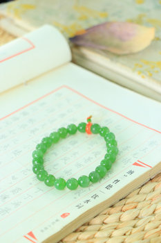 Natural hetian jade jasper apple green 8mm round bead bracelet women's high-end jewelry fidelity fashion single circle
