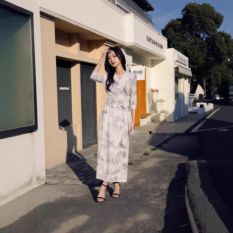 French Romantic Printed Long Dress Slim Fit Tea Break Dress for Women Pg Dvf Wrap Dress 2025 New