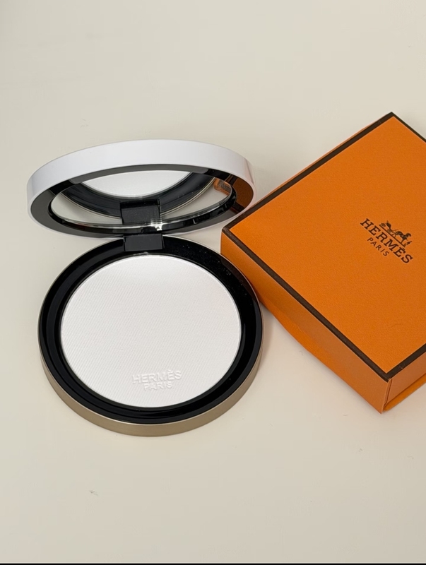 Hermès Powder Compact Color 01 # Nuage 6.5g Makeup Setting Oil Control Matte Soft Focus 20 Orange Box m