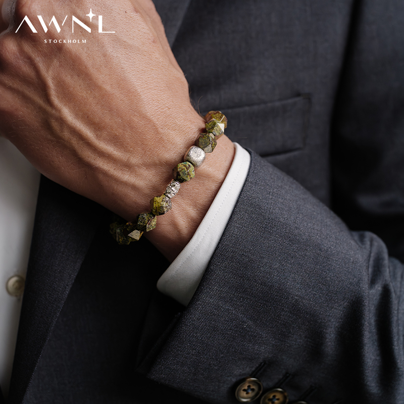Swedish Awnl Tianlong Bracelet m Meteorite South African Dragon Blood Stone S925 Silver Modern Amulet Gift for Boyfriend's Birthday Swedish Awnl Tianlong Bracelet m Meteorite South African Dragon Blood Stone S925 Silver Modern Amulet Gift for Boyfriend's Birthday