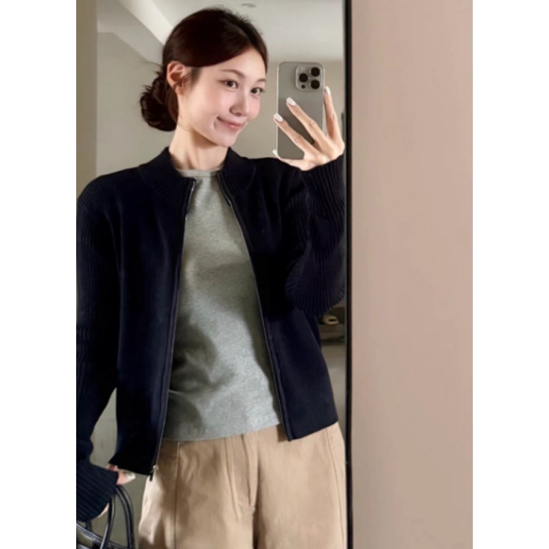 Very Stylish Mature Black Stand-Up Collar Zip-Up Long-Sleeve Knit Cardigan for Women, Autumn and Winter Sweater Coat, Early Autumn Chic Top