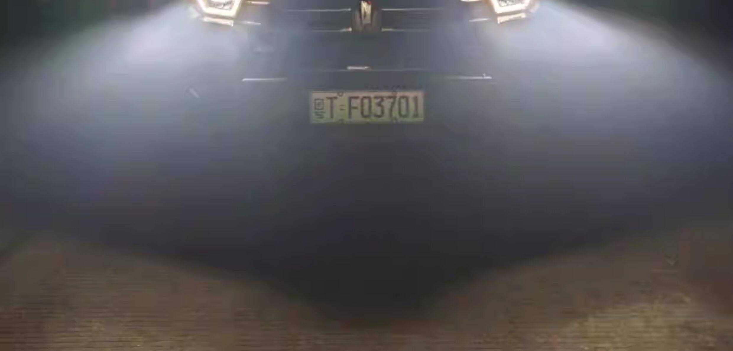 Внедорожные огни 越野车顶射灯高亮远射牧马人烈马坦克猛禽行李架长条杠灯氛围光 No brand