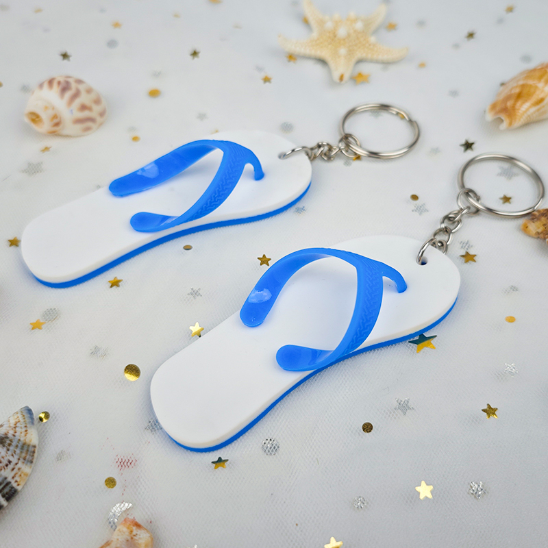Taiwan Single Blue and White Flip-Flop Keychain, Southern China F4 Quirky Beach Slipper Pendant, Mall Claw Machine Gift