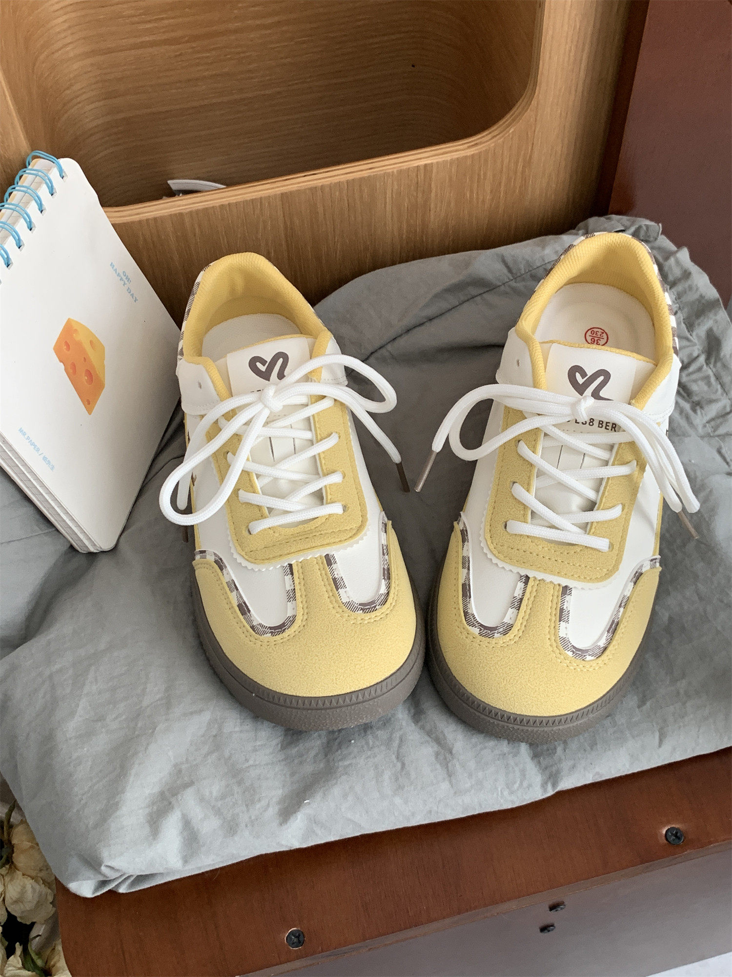 2026 Spring New German-Style Sneakers for Women, Korean Niche Embroidered Student Sports Casual Shoes, Versatile White Shoes