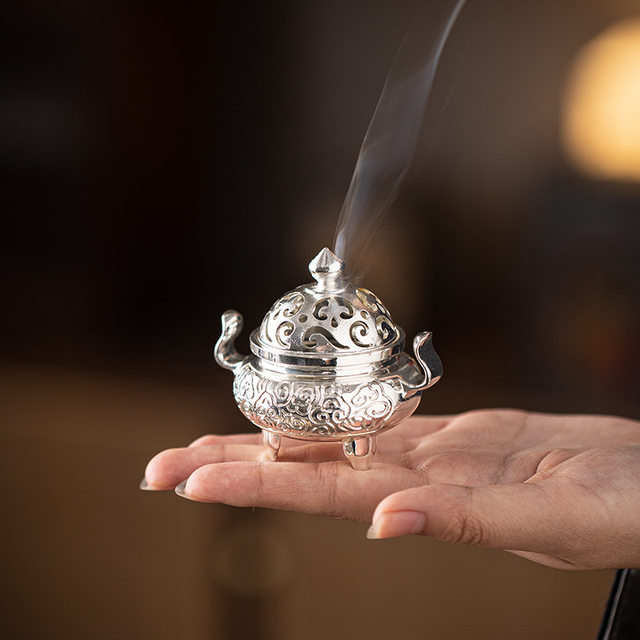 Silver three-legged mini incense burner pocket line incense burner home indoor incense sandalwood agarwood aromatherapy tea ceremony decoration