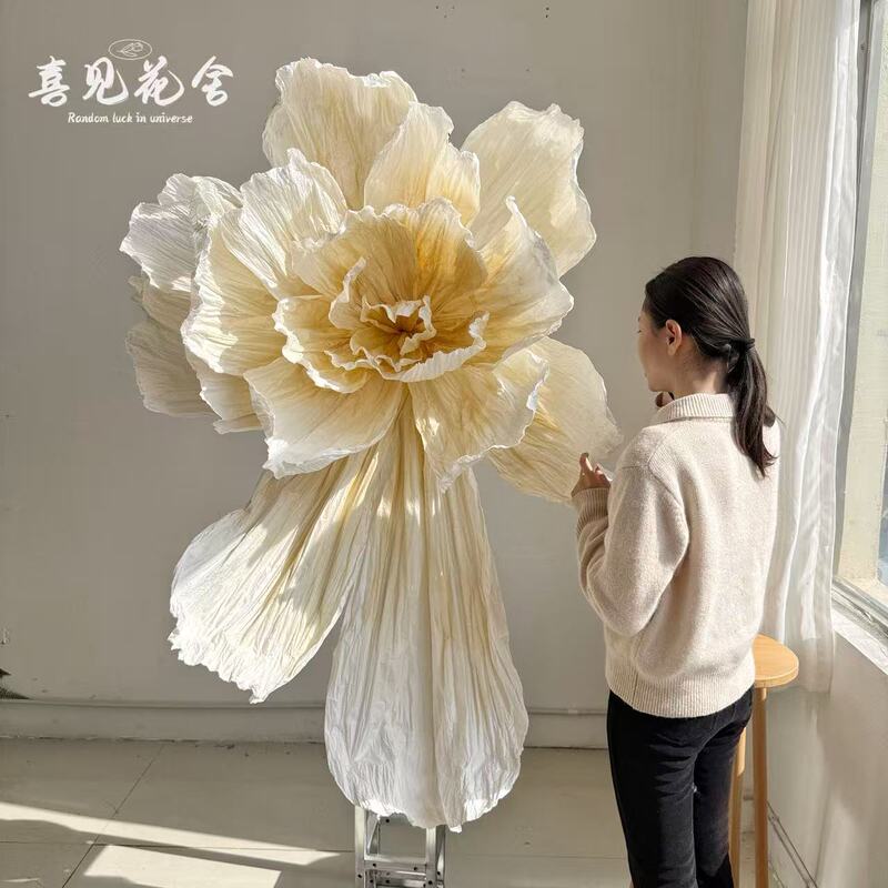 Large-Scale Wedding Handmade Simulated Paper Flowers, Giant Paper Flower Shapes, Beautiful Plastic Flowers, Wedding Background Decoration Floral Props
