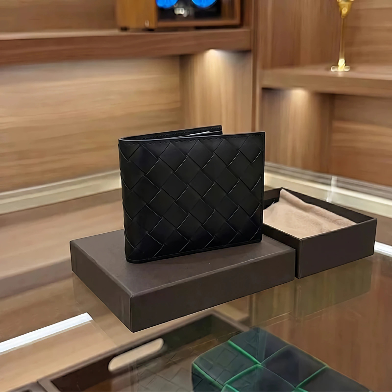 Bv2026 Stylish First-Layer Cowhide Large Woven Coin Compartment Wallet for Men, Large Capacity, Multiple Card Slots, Short Wallet Bv2026 Stylish First-Layer Cowhide Large Woven Coin Compartment Wallet for Men, Large Capacity, Multiple Card Slots, Short Wallet