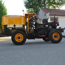 Chengde 2-square plate automatic loading four-wheel automatic concrete loading fully automatic small and medium-sized cement