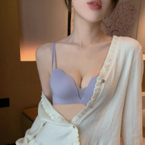 Sexy deep V seamless underwear for young ladies with small breasts gathered to look bigger and thicker sexy bra set thin summer