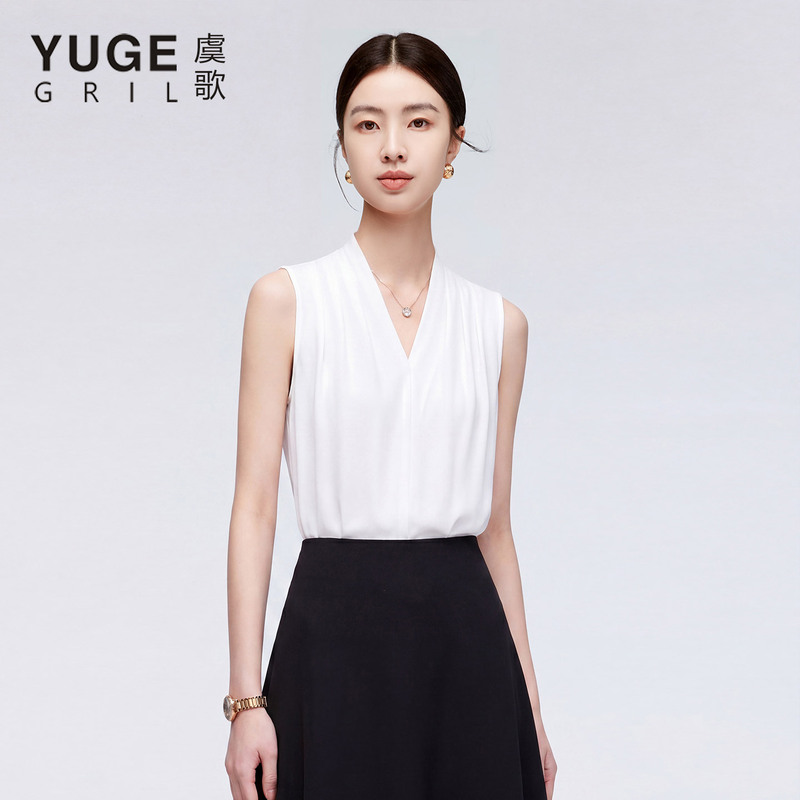 White Sleeveless Shirt for Women, Summer Thin Style, High-End Feel, Petite Camisole, Suitable for Wearing under a Blazer, V-Neck Shirt