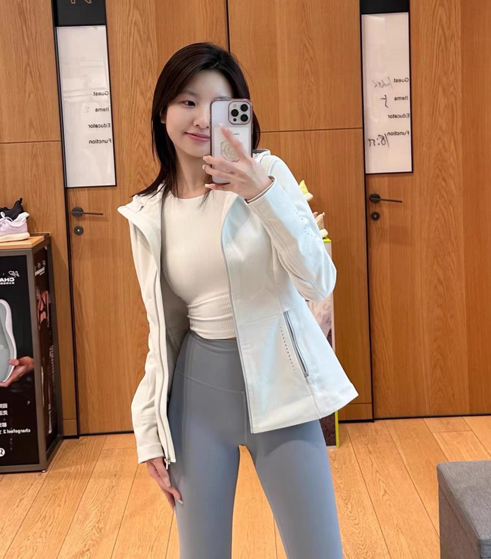 Lu's Same Style Cross Fleece-Lined Softshell Spring and Autumn Outdoor Slim-Fit Waist-Cinching Sports Jacket, Mountaineering Jacket, Softshell Jacket for Women