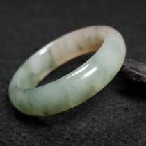 Direct selling forest chicken blood osmanthus jade concubine cooker bracelet female ice jade bracelet natural jade inner diameter 53 spring three colors